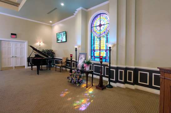 Kingwood Funeral Home | 22800 Hwy 59 North, Kingwood, TX 77339, USA | Phone: (281) 358-9005