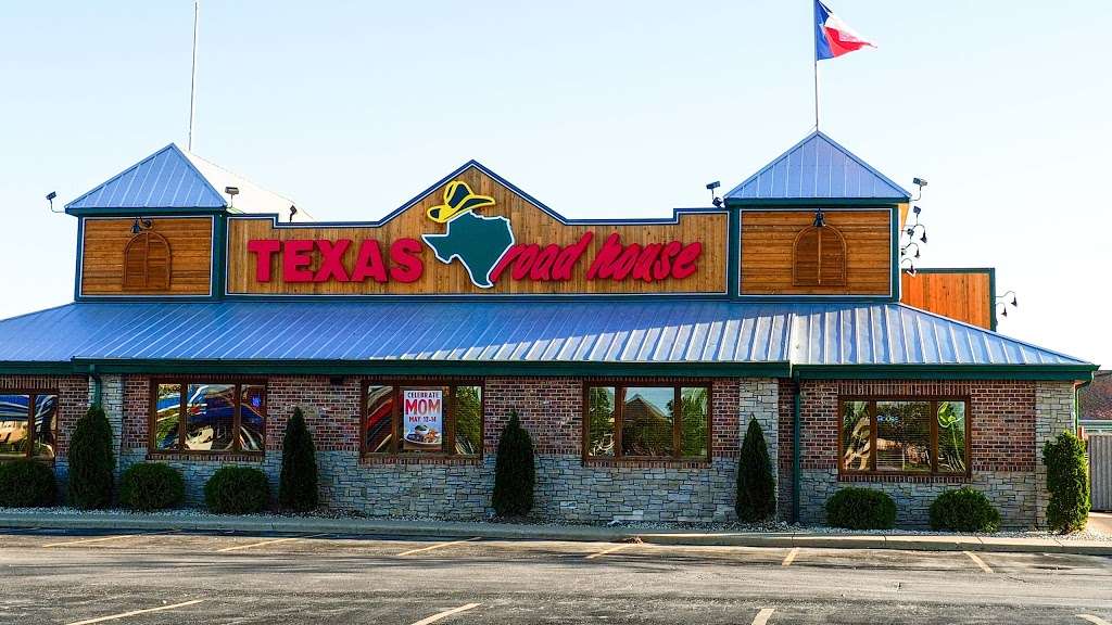 Texas Roadhouse | 2856 Patriots Ln, Naperville, IL 60563 | Phone: (630) 778-0960