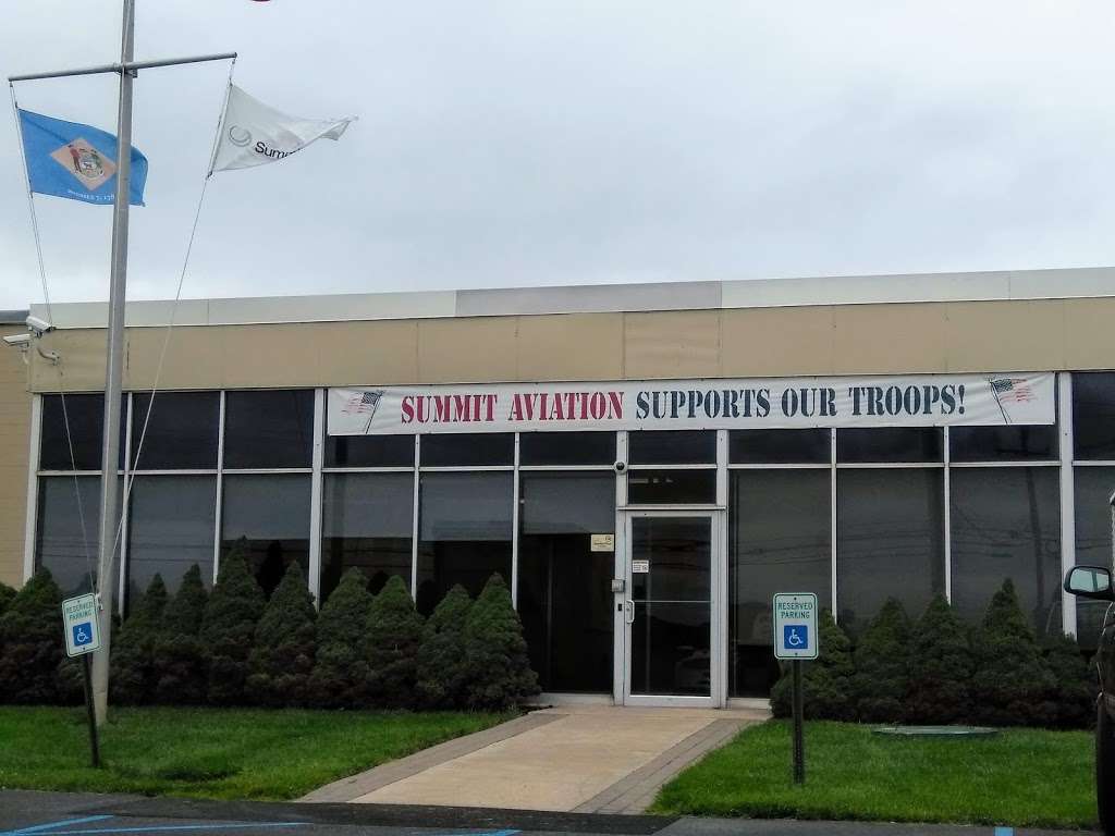 Summit Aviation | 4200 Summit Bridge Rd, Middletown, DE 19709, USA | Phone: (302) 834-5400