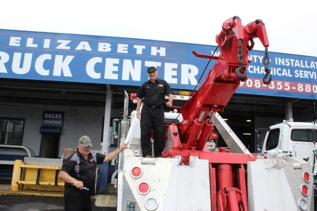 Elizabeth Truck Center Tow Sales | 2928, 888 North Ave, Elizabeth, NJ 07201, USA | Phone: (908) 355-9200