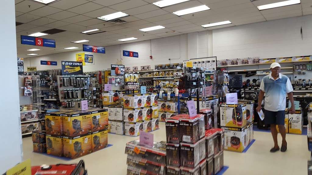 Harbor Freight Tools | 2856 Dekalb Pike, Norristown, PA 19401, USA | Phone: (610) 277-1955