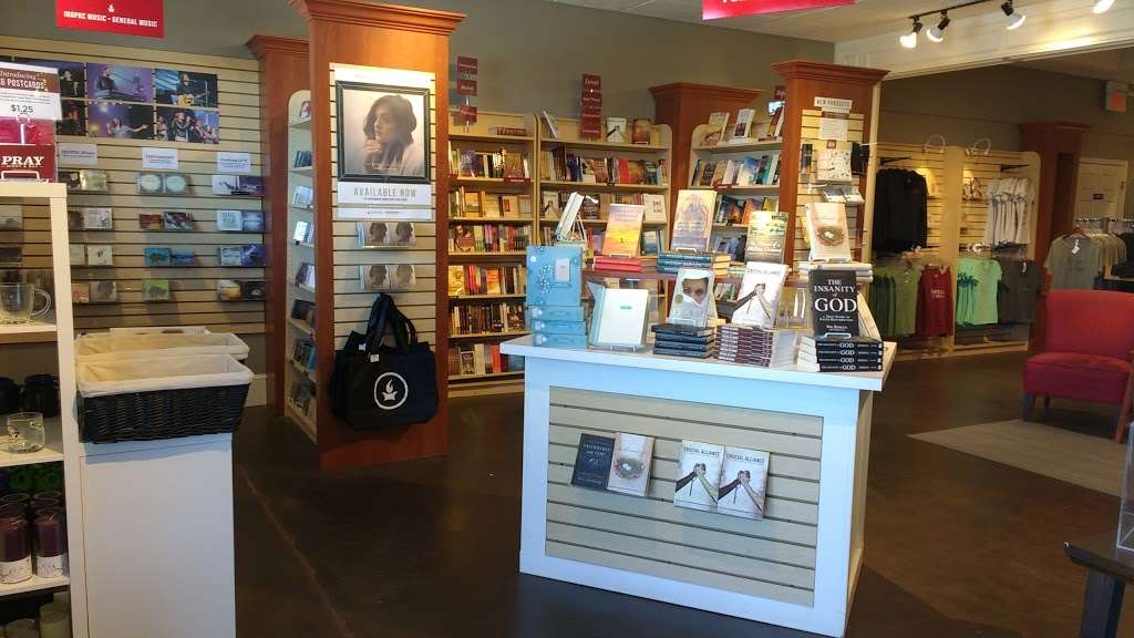 Forerunner Bookstore | 2135, 3523 E Red Bridge Rd, Kansas City, MO 64137, USA | Phone: (816) 763-0200