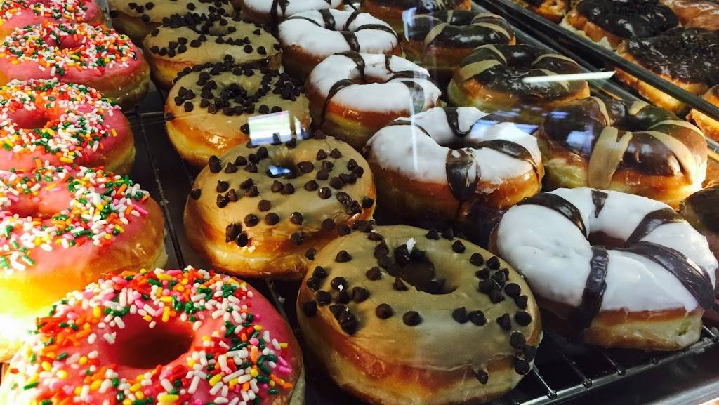 Moreno Family Donuts | 24541 Alessandro Blvd, Moreno Valley, CA 92553, USA | Phone: (951) 247-2613