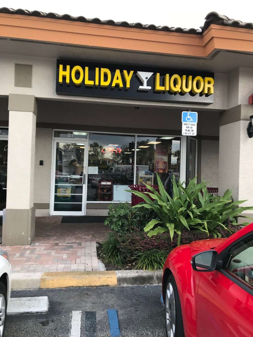 Holiday Liquor | 9101 Lakeridge Blvd # 21, Boca Raton, FL 33496, USA | Phone: (561) 470-5315