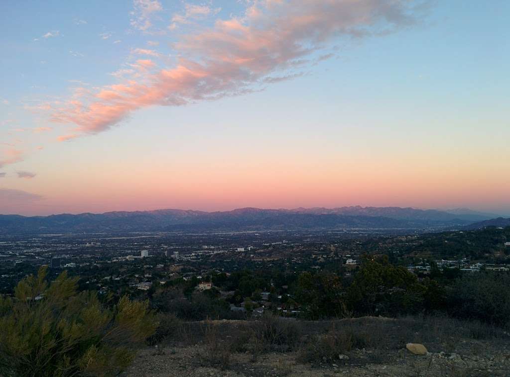 Canyonback Trail | Los Angeles, CA 90049