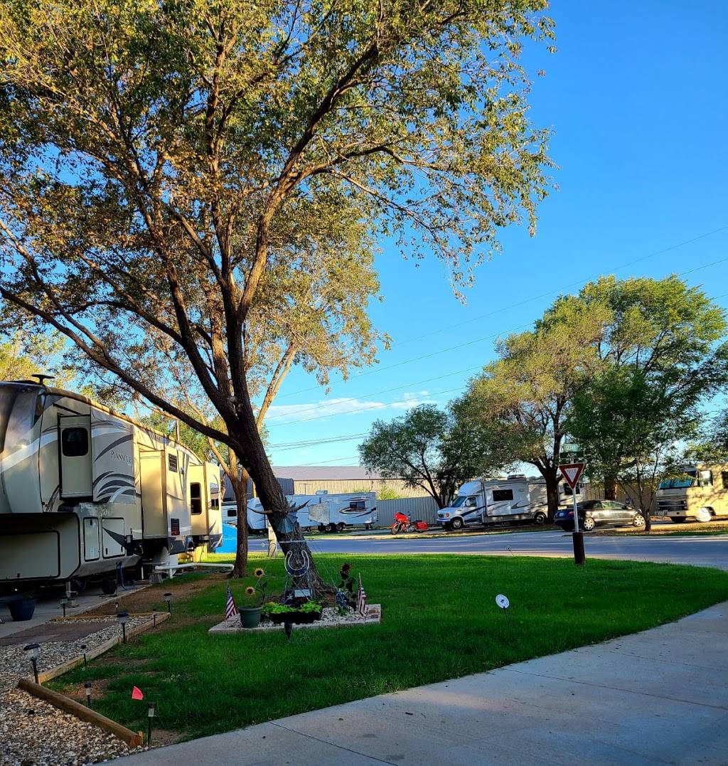 The Retreat RV Resort | 7516, I-27, Lubbock, TX 79404, USA | Phone: (806) 368-8613