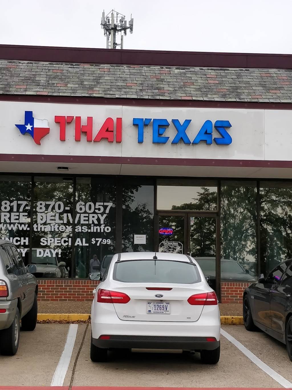 Thai Texas | 5736 SW Green Oaks Blvd, Arlington, TX 76017, USA | Phone: (817) 870-6057