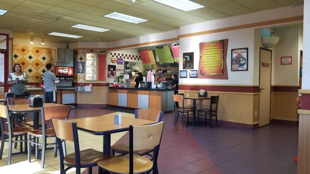 Everest Burgers | 18645 Soledad Canyon Rd, Santa Clarita, CA 91351, USA | Phone: (661) 252-3412