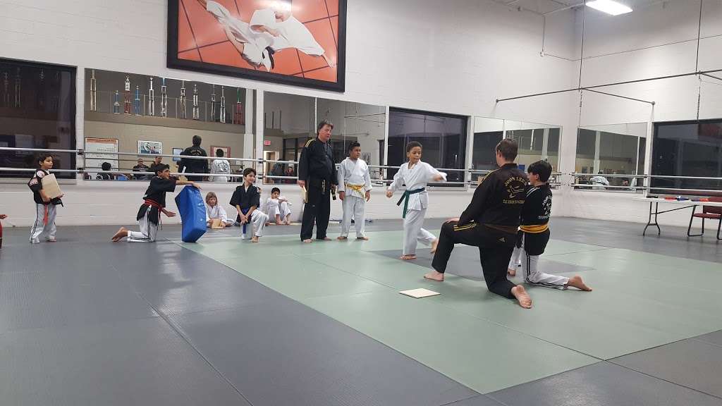 Joon Lees Taekwondo & Martial Arts School | 14355 South La Grange Road, Orland Park, IL 60462 | Phone: (708) 403-9090