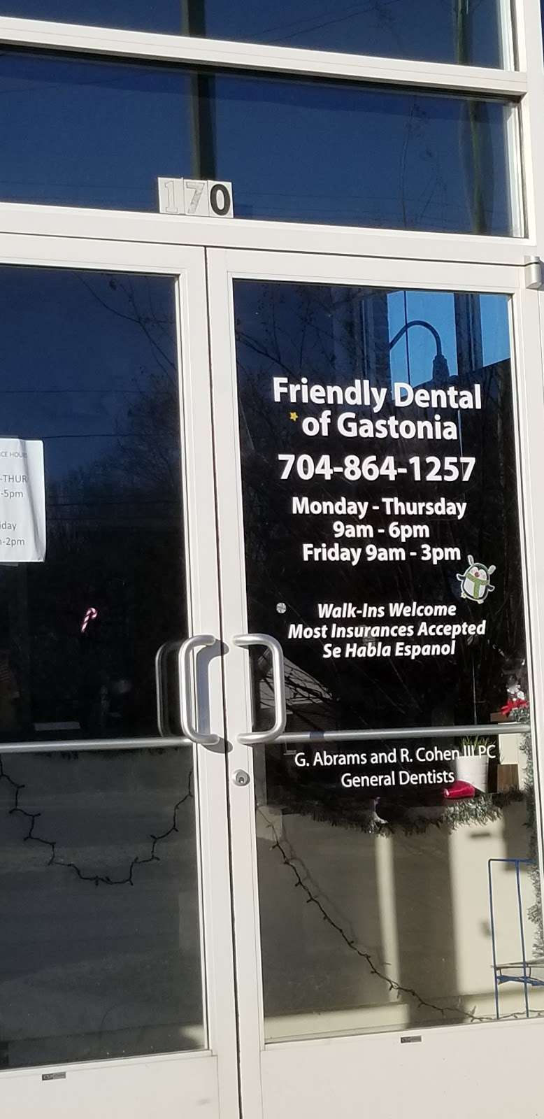 Friendly Dental Group of West Gastonia | Photo 4 of 10 | Address: 117 N Myrtle School Rd suite 170, Gastonia, NC 28052, USA | Phone: (704) 864-1257