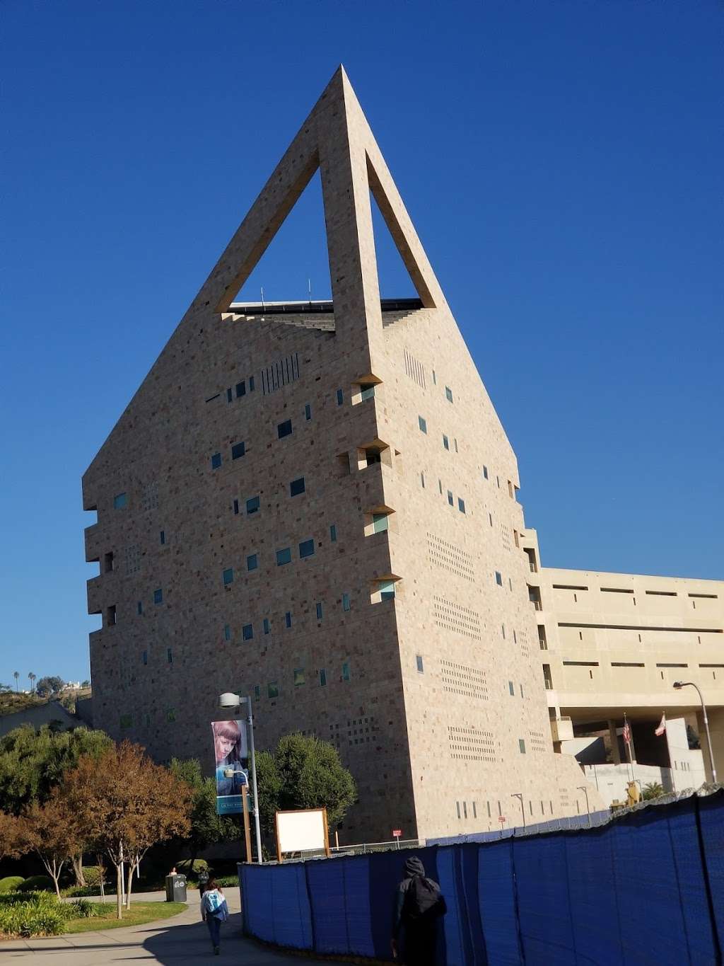 Cal Poly Pomona University Library | 3801 West Temple Avenue, Building 15, Pomona, CA 91768, USA | Phone: (909) 869-3074