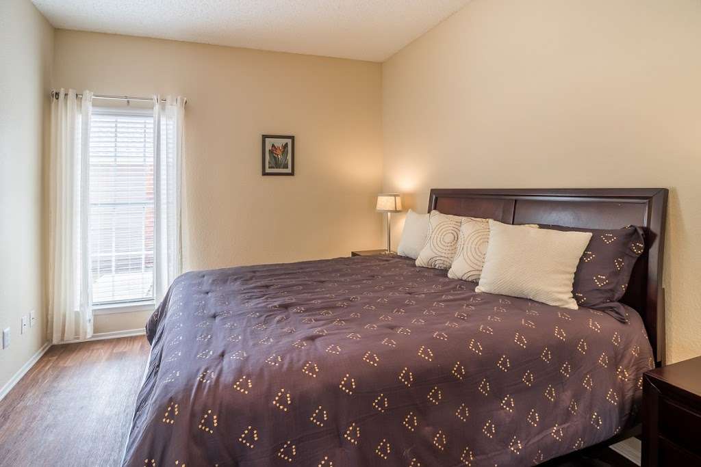 Chatham Court & Reflections Apartments | 7825 McCallum Blvd, Dallas, TX 75252, USA | Phone: (972) 248-3740