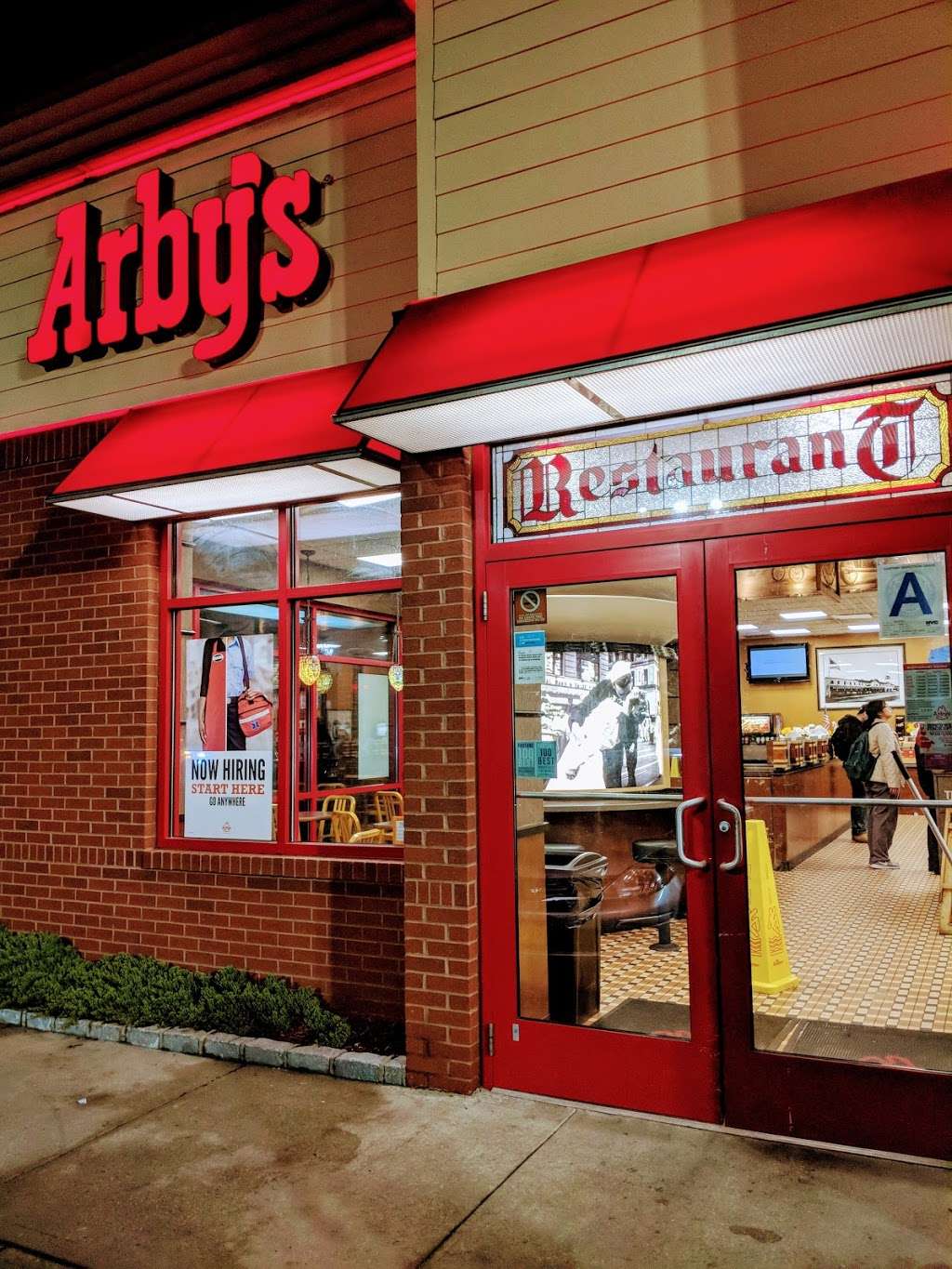 Arbys | 69-16 Metropolitan Ave, Middle Village, NY 11379, USA | Phone: (718) 894-0485