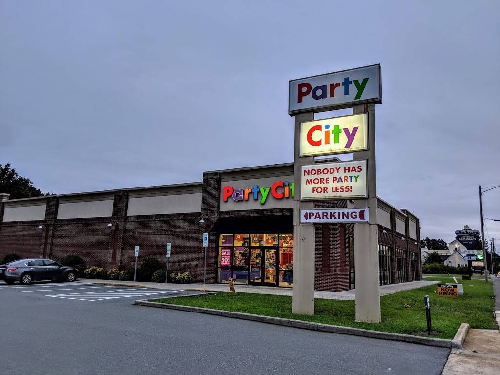 Party City | Across from Total Wine, 566 S Stratford Rd, Winston-Salem, NC 27103 | Phone: (336) 725-1130