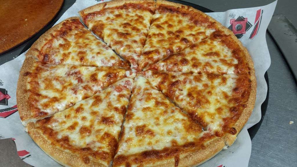 Upton House of Pizza | 6 Milford St, Upton, MA 01568, USA | Phone: (508) 529-6666