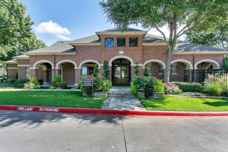 Westbridge Apartment Homes | 2300 Marsh Ln, Carrollton, TX 75006, USA | Phone: (972) 242-4280