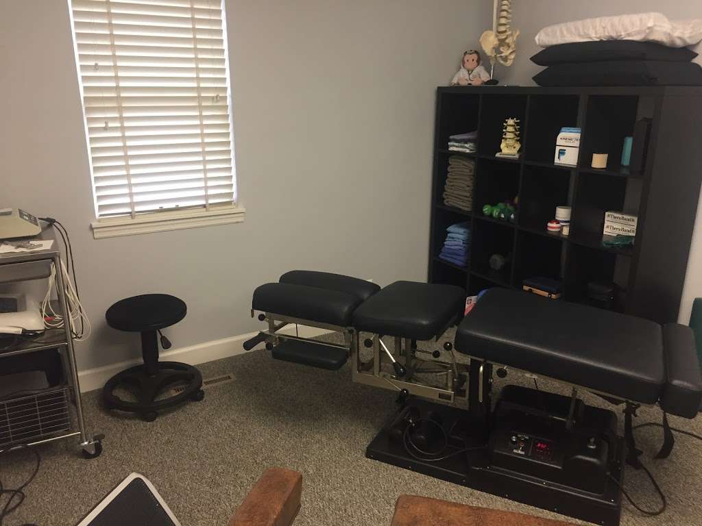 Elm Chiropractic | 475 Spring Rd, Elmhurst, IL 60126 | Phone: (630) 530-4744