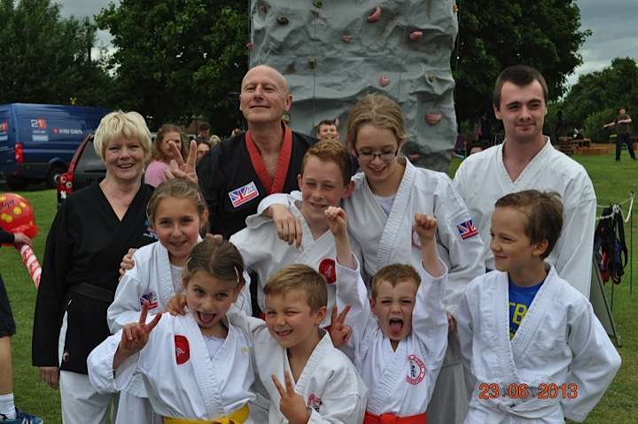 Hando Ongar Junior Ju Jitsu Club | Ongar Leisure Centre, The Gables, Fyfield Road, Chipping Ongar, Ongar CM5 0GA, UK | Phone: 01279 419427