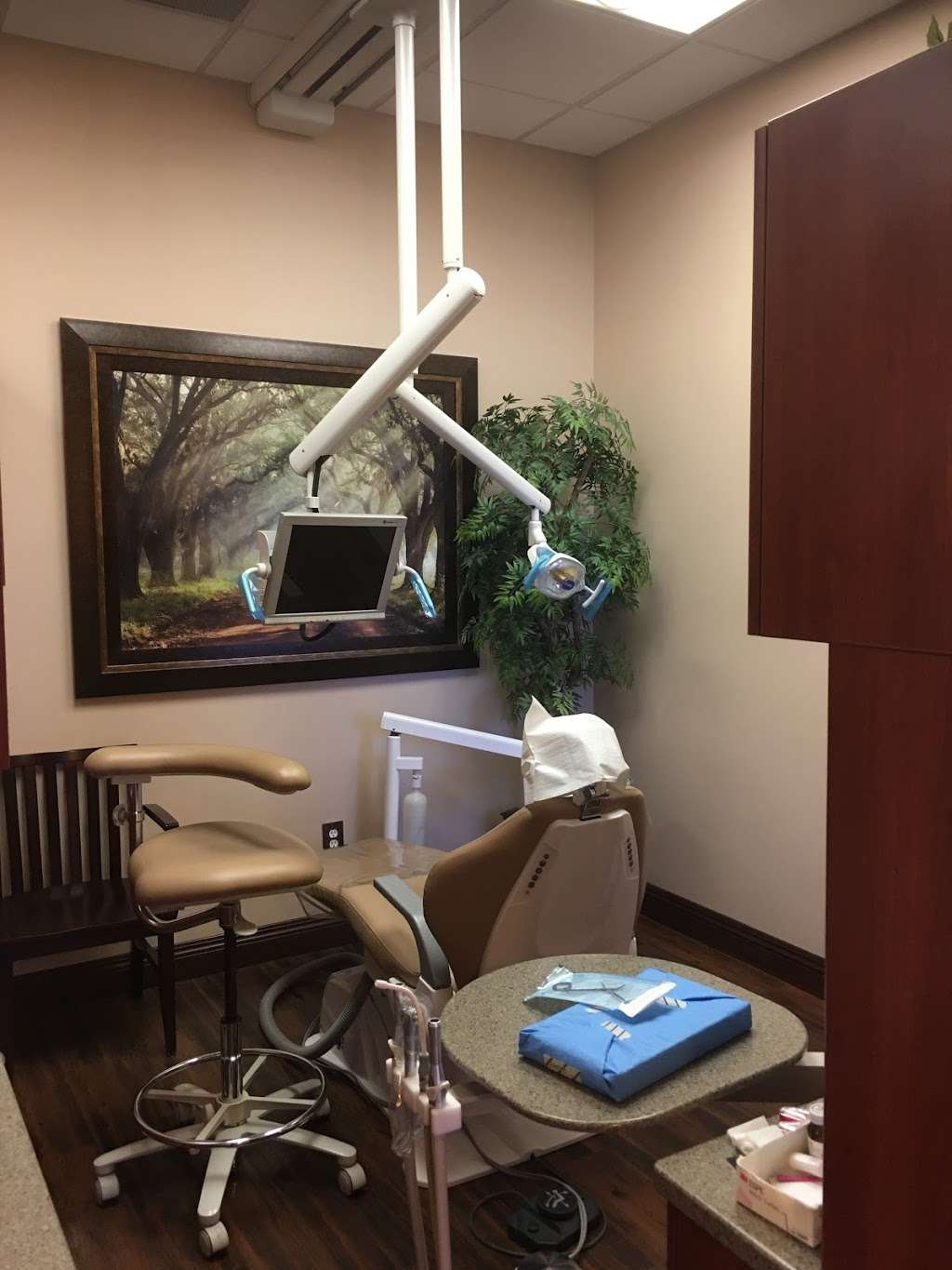 Erickson Dental | 14309 Bear Valley Rd #1, Victorville, CA 92392, USA | Phone: (760) 244-9955