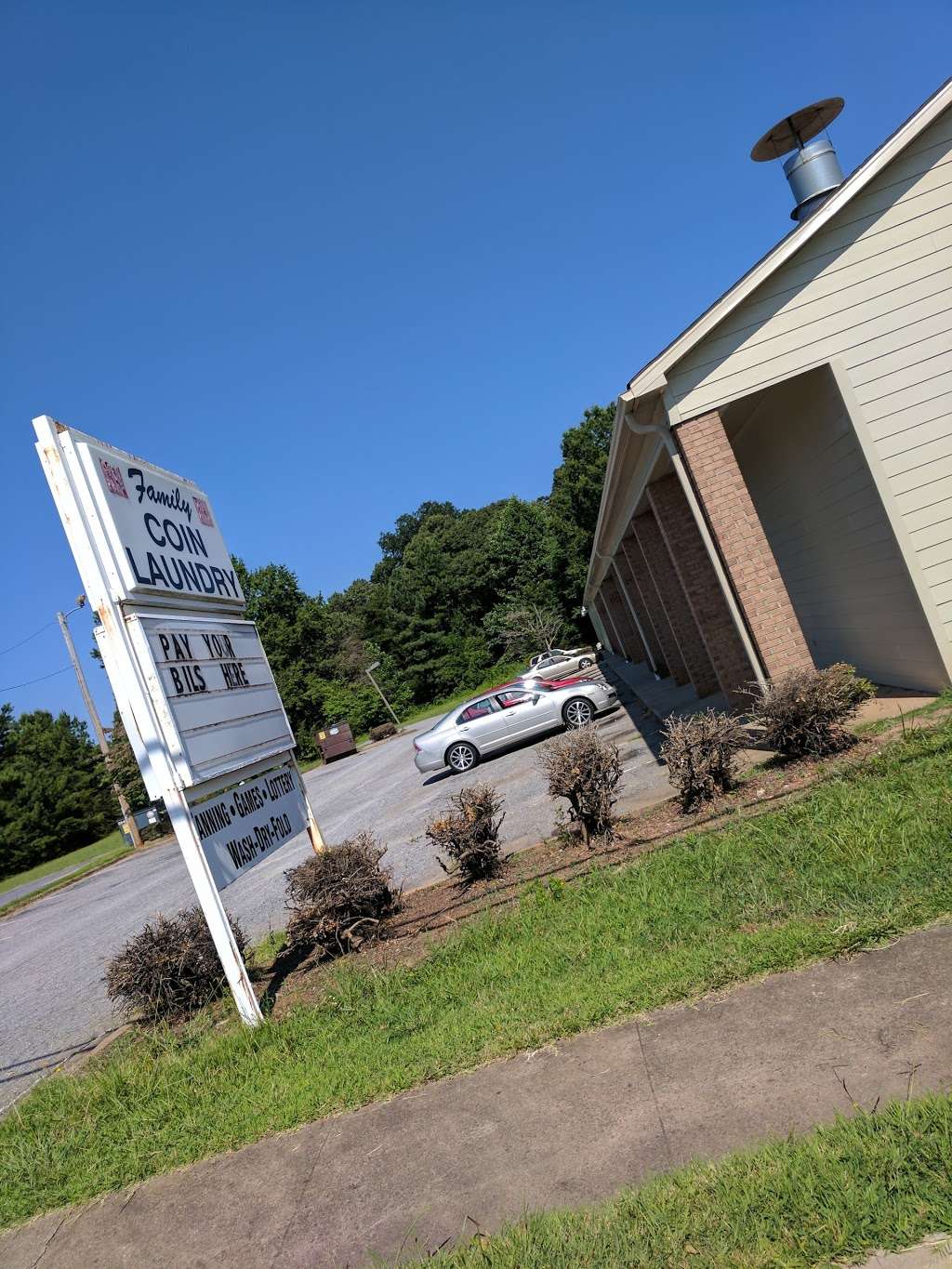 Coin Laundry | 1820 N Main Ave, Newton, NC 28658, USA