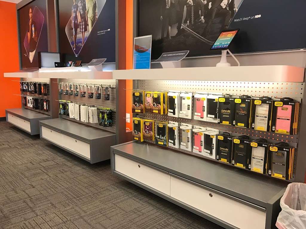 AT&T Store | 18805 Bear Valley Rd Suite 6, Apple Valley, CA 92308, USA | Phone: (760) 240-3592