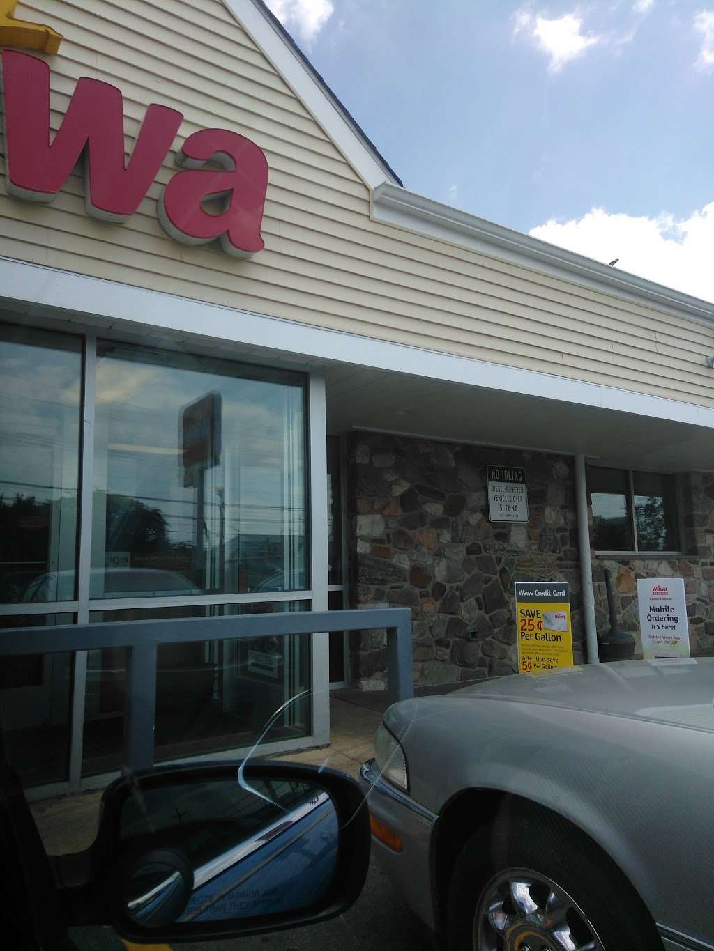 Wawa | 1439 Market St, Linwood, PA 19061, USA | Phone: (484) 451-5160