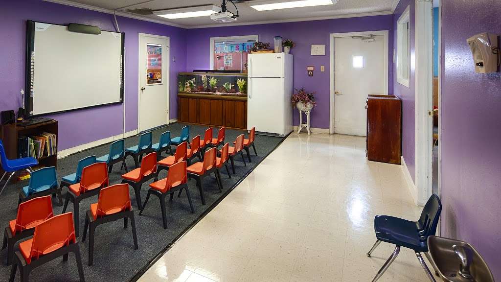 Montessori School Of Downtown - Medical Center | 4510 Caroline St, Houston, TX 77004, USA | Phone: (713) 520-6801