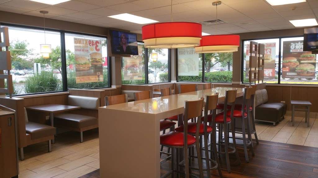 Burger King | 1144 W Boughton Rd, Bolingbrook, IL 60440, USA | Phone: (630) 378-1013