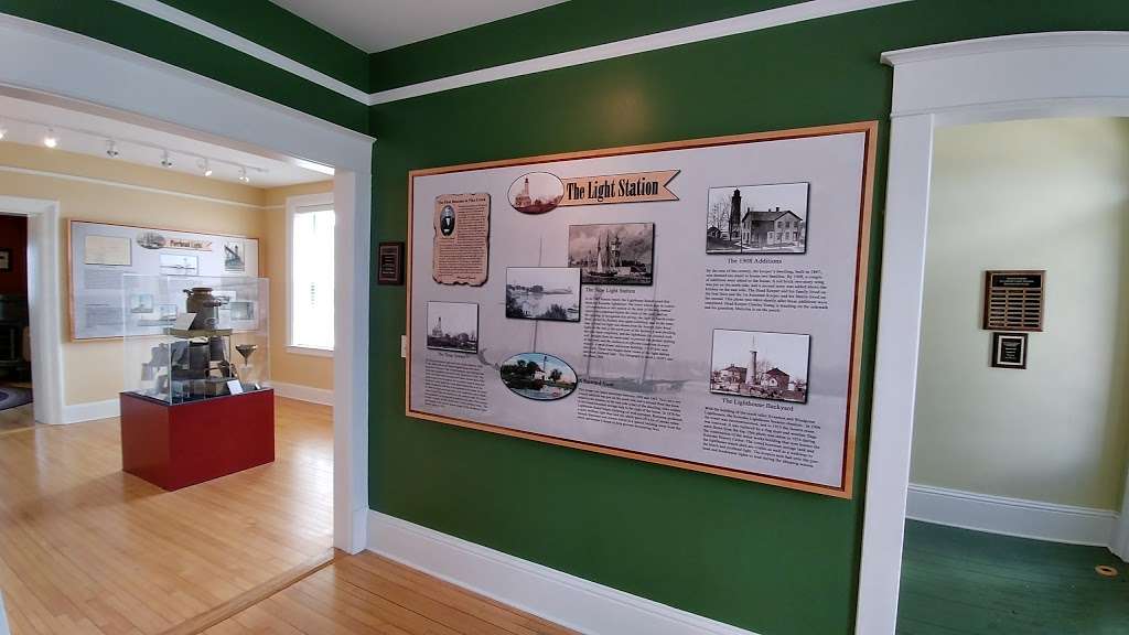 Southport Light Station Museum | 4th Ave, Kenosha, WI 53140, USA | Phone: (262) 654-5770