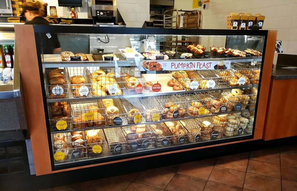 Einstein Bros. Bagels | 2797 Pfingsten Rd, Glenview, IL 60026 | Phone: (847) 272-4493