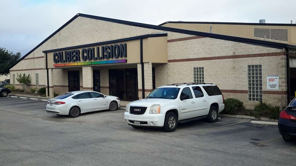 Caliber Collision | 17295 N Interstate 35 Frontage Rd, Schertz, TX 78154, USA | Phone: (210) 651-5900