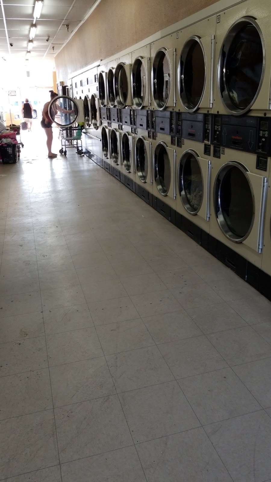 Coin-op Laundry-cleaners | 26866 Cherry Hills Blvd, Sun City, CA 92586, USA