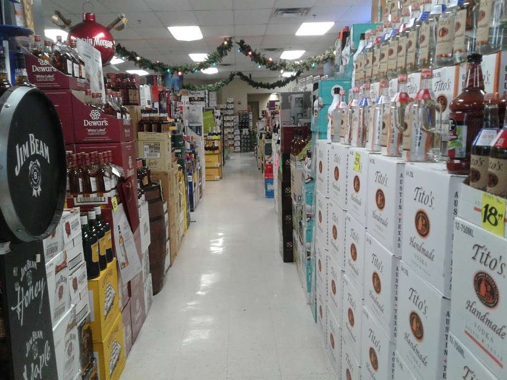 Maple Lake Wine & Spirits | 8801 95th St, Palos Hills, IL 60465 | Phone: (708) 430-3581