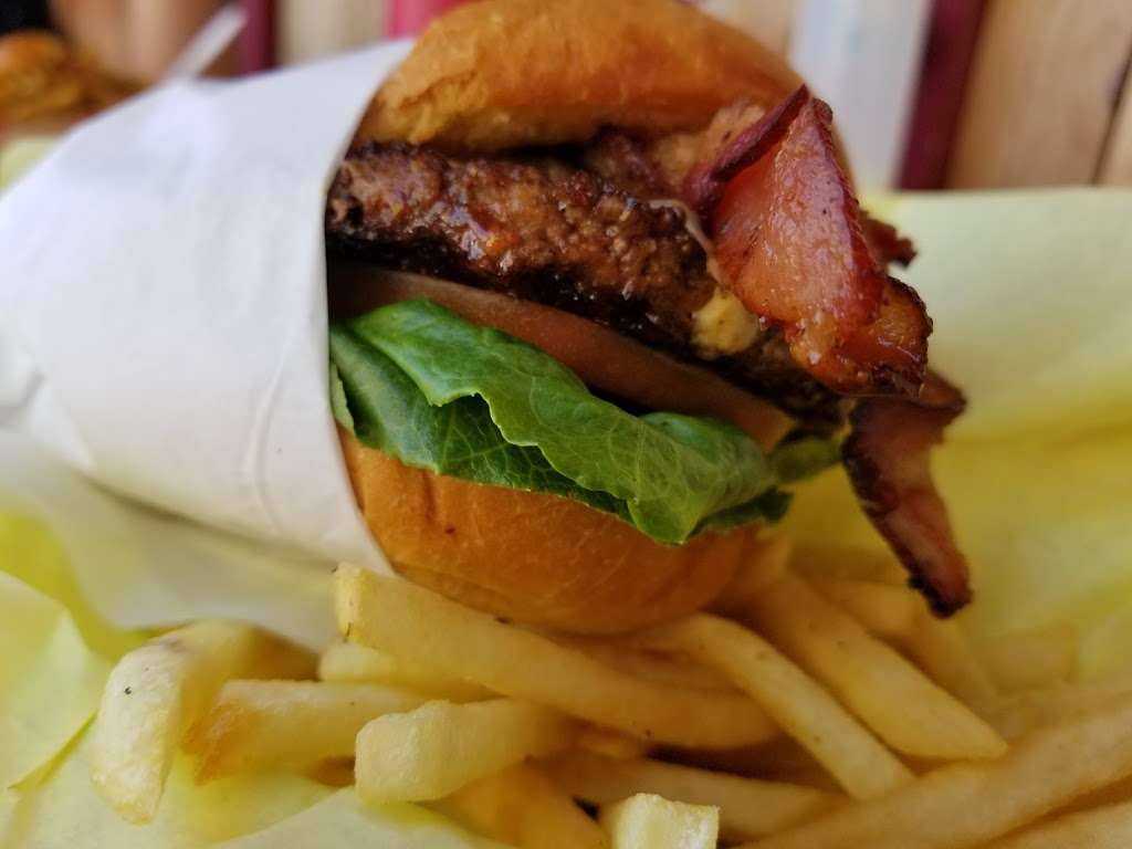 The Pocket Burger Shack | 16873 Pacific Coast Hwy, Huntington Beach, CA 92649, USA | Phone: (562) 592-7771