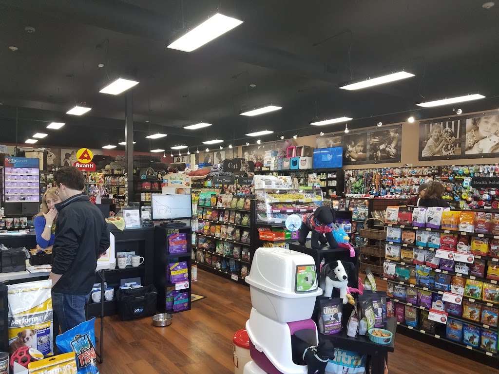 Pet Valu | 9 Durant Ave, Bethel, CT 06801 | Phone: (475) 329-5183