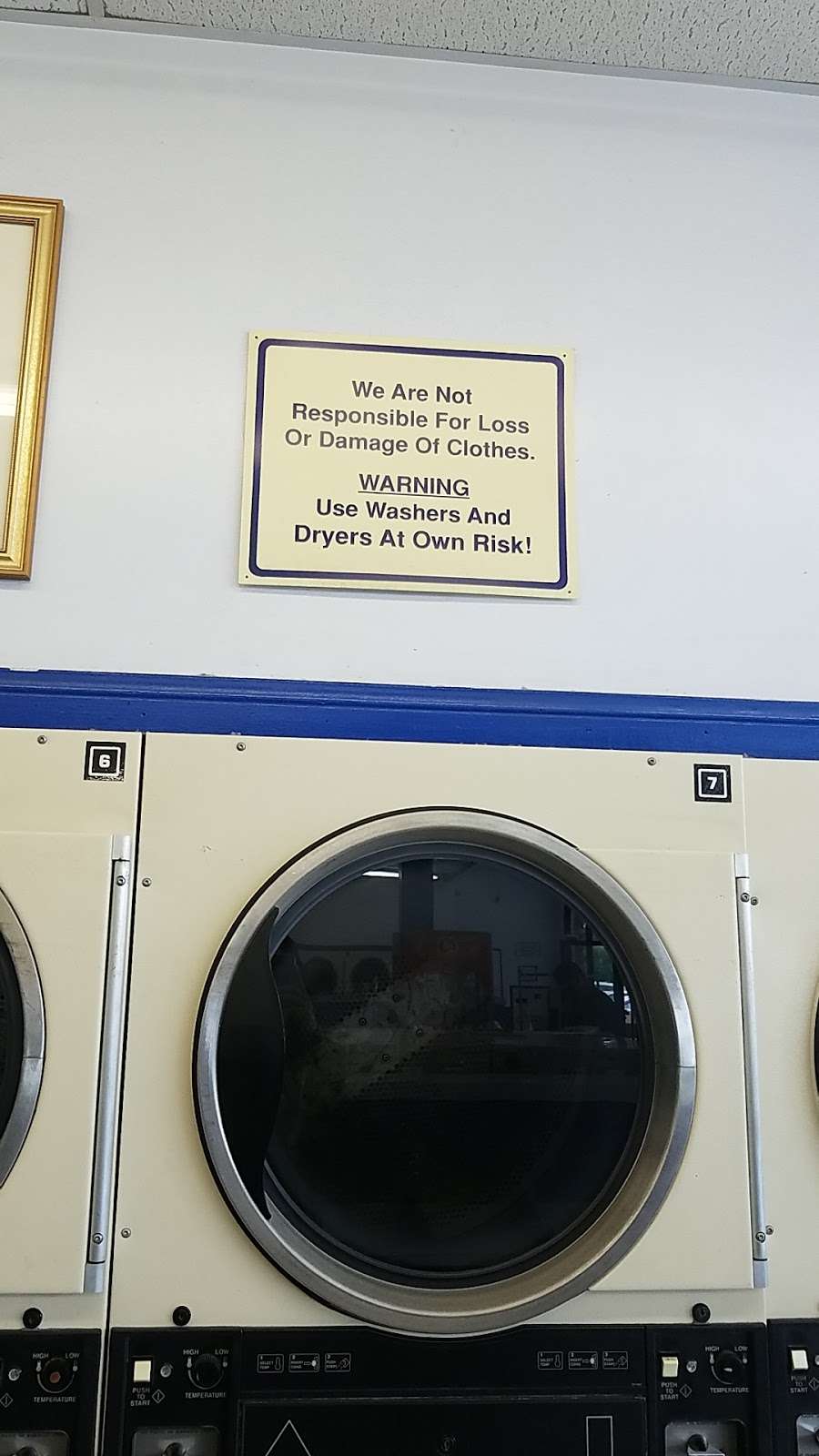 Airport Coin Laundry | 1574 W 5th St, Oxnard, CA 93030, USA