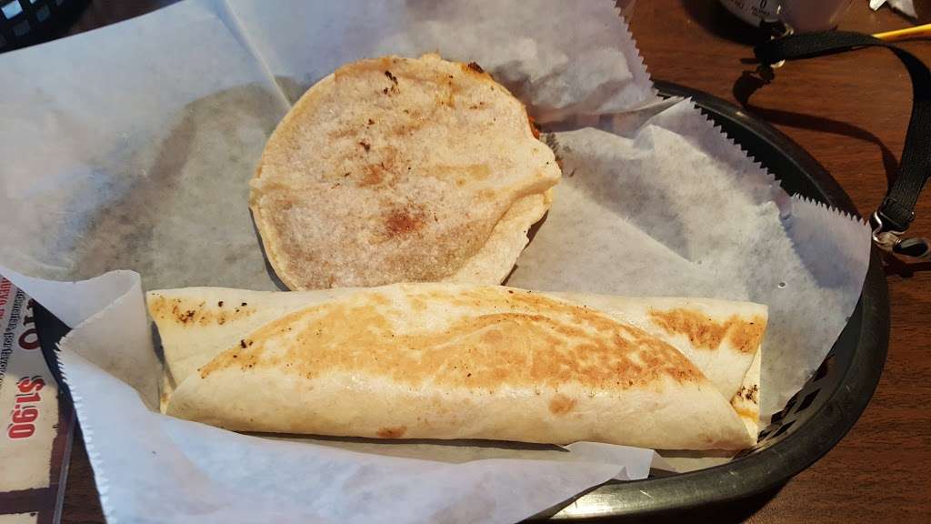 Las Gorditas De Don Angel #4 | 165 E Highland Ave, Elgin, IL 60120, USA | Phone: (847) 468-0330