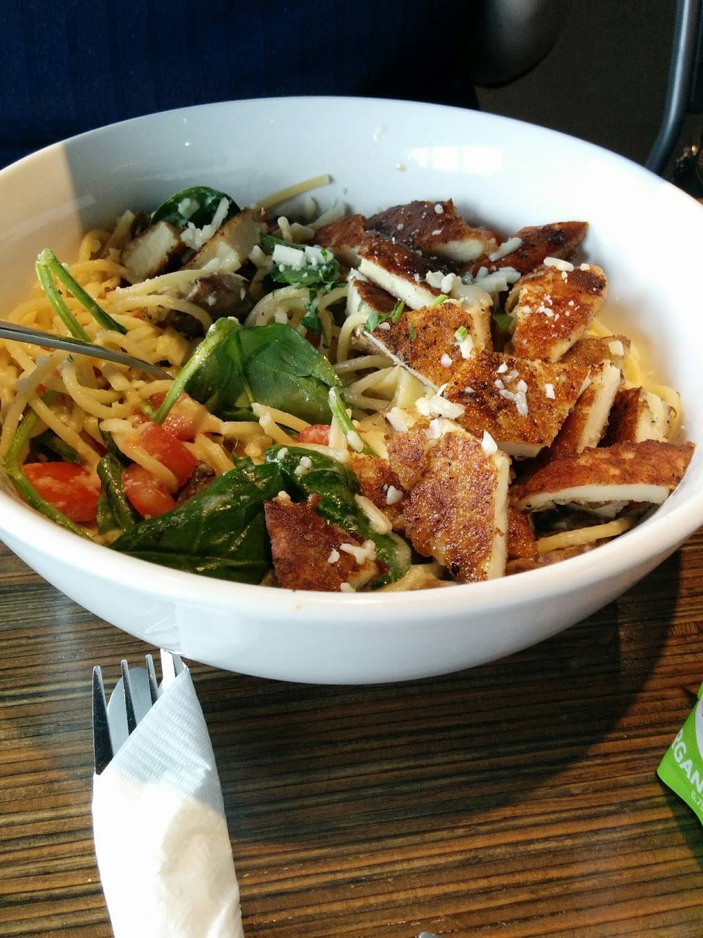 Noodles and Company | 193 Pavilion Pkwy, Newport, KY 41071, USA | Phone: (859) 431-7600