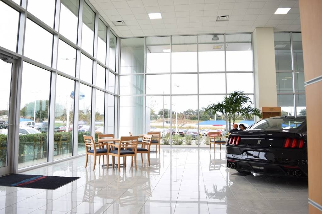 Maxwell Ford | 5000 S IH 35 Frontage Rd, Austin, TX 78745, USA | Phone: (512) 443-5000