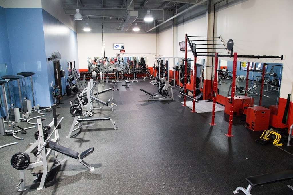 Body Evolution Fitness Center | 12155 Shadow Creek Pkwy #111, Pearland, TX 77584 | Phone: (713) 340-0001