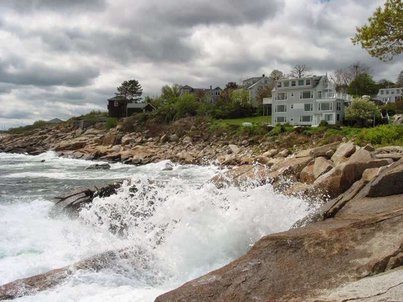 The Quarterdeck Inn By The Sea | 123 Granite St, Rockport, MA 01966, USA | Phone: (978) 546-0050