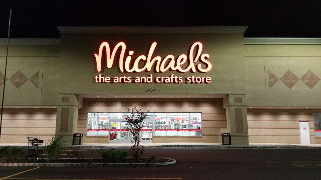 Michaels | 245 Bricktown Way, Staten Island, NY 10309, USA | Phone: (347) 694-7203