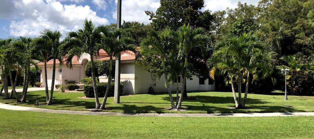 Gardens Residence | 114 Chestnut Ct, Royal Palm Beach, FL 33411, USA | Phone: (561) 753-0039
