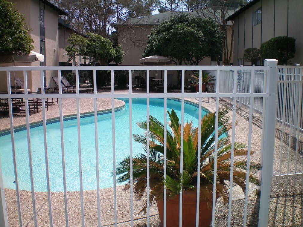 Shadow Creek Apartments | 950 S Foster Dr, Baton Rouge, LA 70806 | Phone: (225) 590-3511