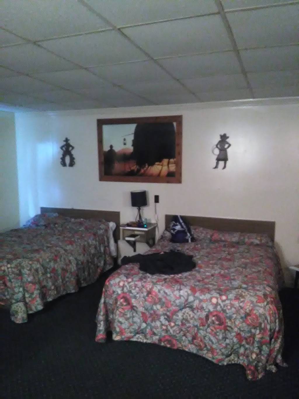 Dukes Motel | 7905 Pulaski Hwy, Baltimore, MD 21237, USA | Phone: (410) 686-0400