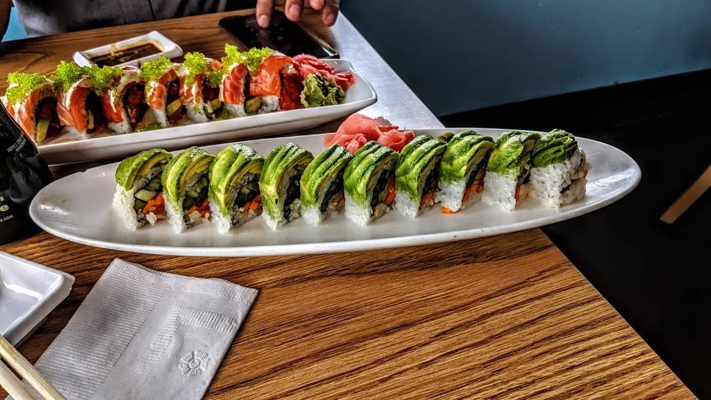 Oishii Sushi | 2810 Taylorsville Rd, Louisville, KY 40205, USA | Phone: (502) 365-3474