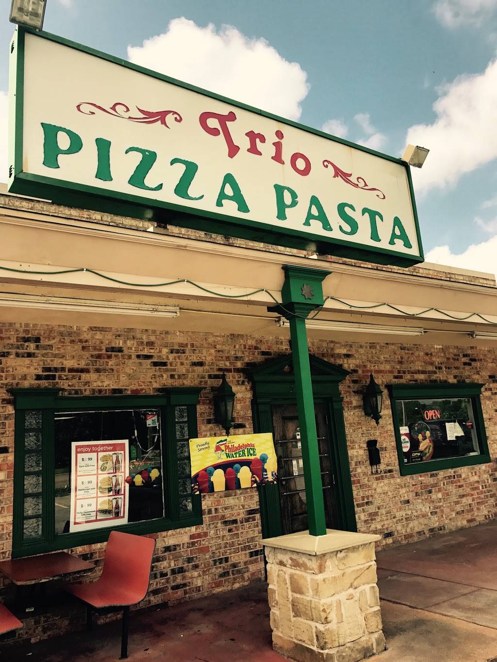 Trio Pizza & Pasta | 5130 Mansfield Hwy, Forest Hill, TX 76119, USA | Phone: (817) 561-5959