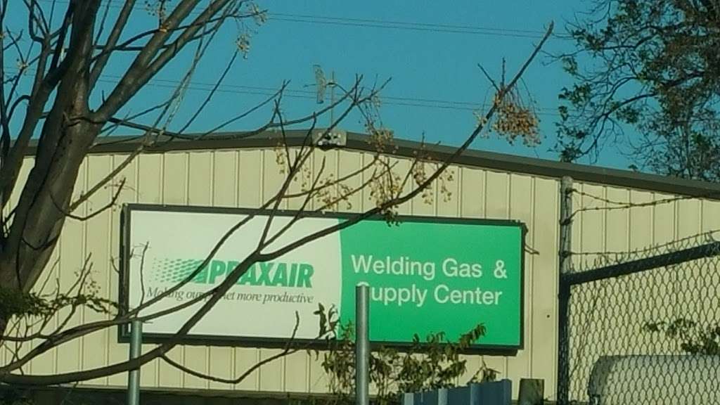 Praxair Welding Gas and Supply Store | 330 New Laredo Hwy, San Antonio, TX 78211, USA | Phone: (210) 923-8060