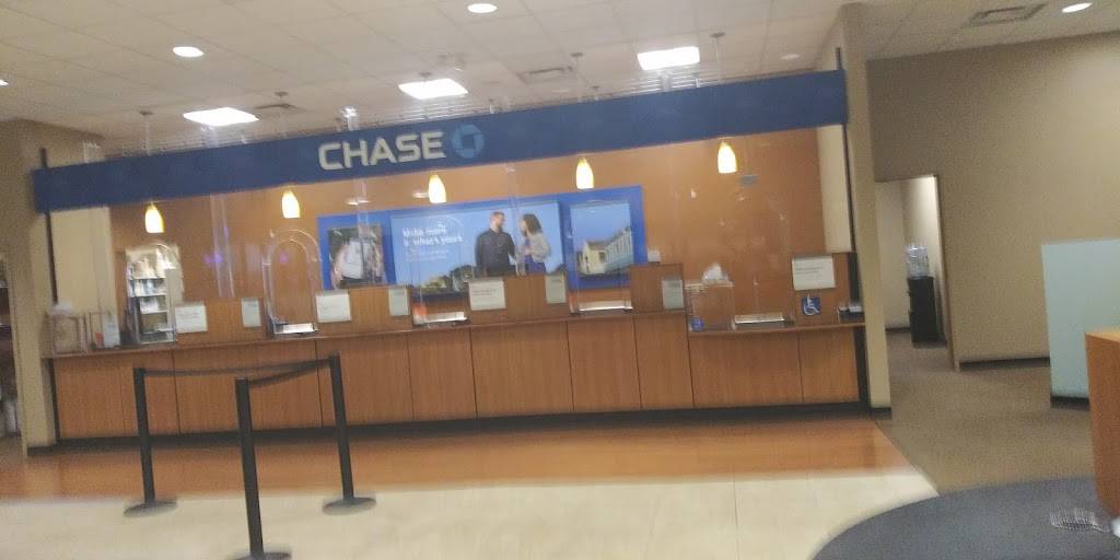 Chase Bank | 2655 Arapaho Rd, Garland, TX 75044, USA | Phone: (972) 675-6600