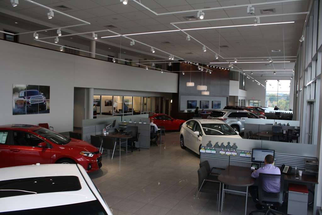 Thompson Toyota | 122 W Swamp Rd, Doylestown, PA 18901, USA | Phone: (215) 345-9460